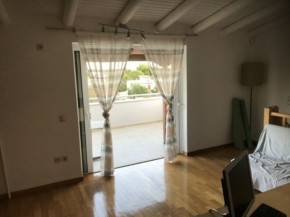 Фото Beautiful Spacious apt in Nea Makri