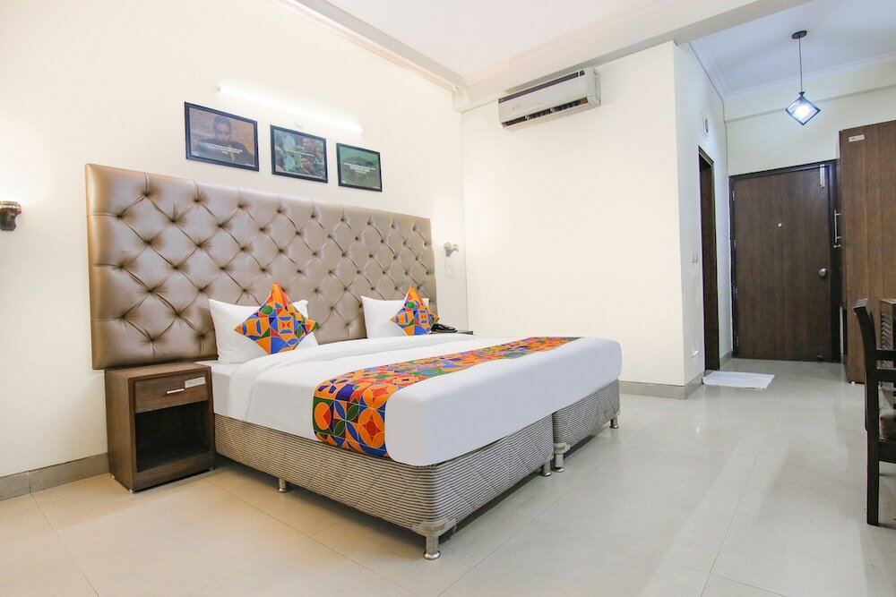 Фото Fabhotel Rivlet Inn