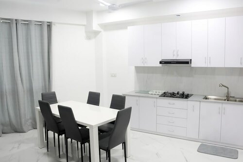 Гостиница Equator Retreat на Атолле Гнавийани