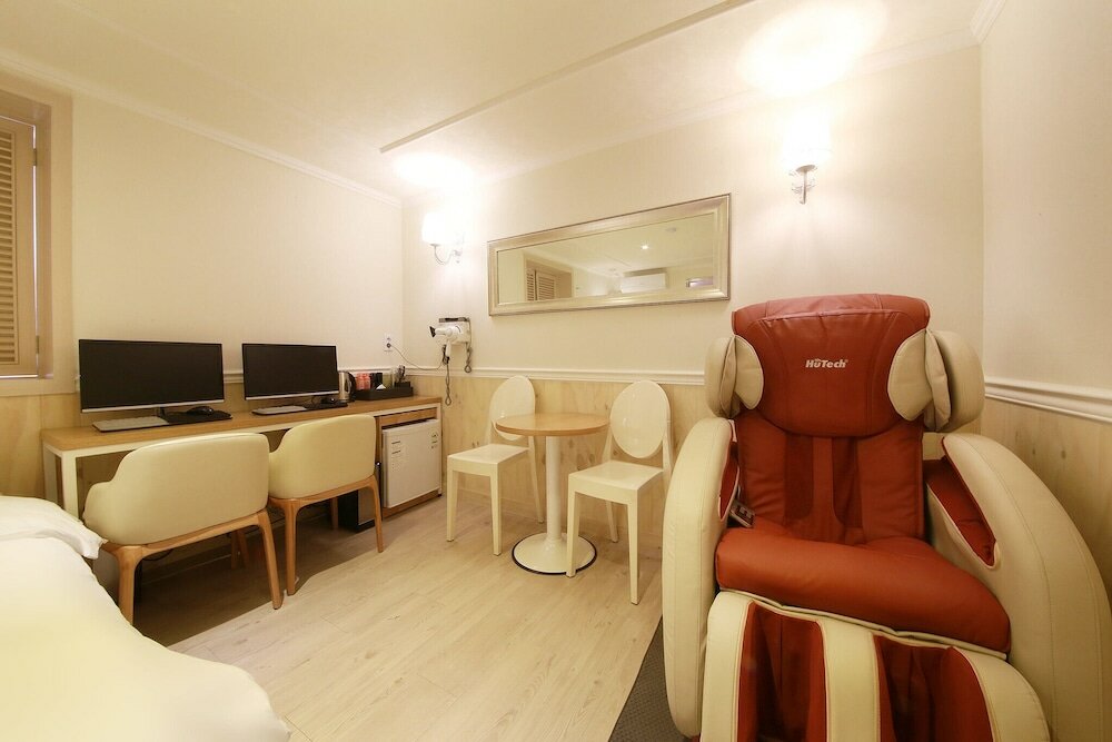 Фото Bucheon Boutique Hotel 375