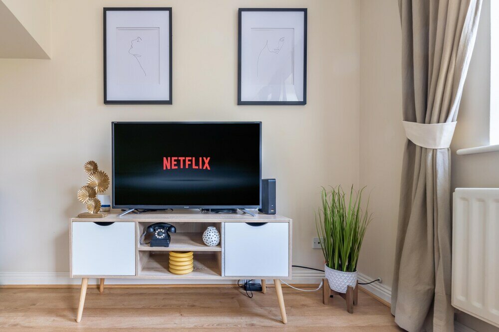 Фото Pierocks Wickets Luxury Entire House, Free Parking and Wi-fi in Maidenhead