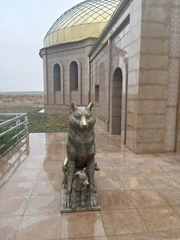 Landmark, attraction Koten Tauip Ata Mausoleum, Jetısu oblysy, photo