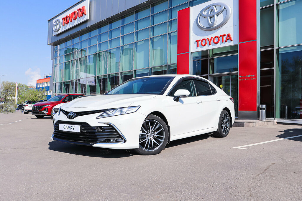 Car dealership Toyota РОЛЬФ Волгоградский, Moscow, photo