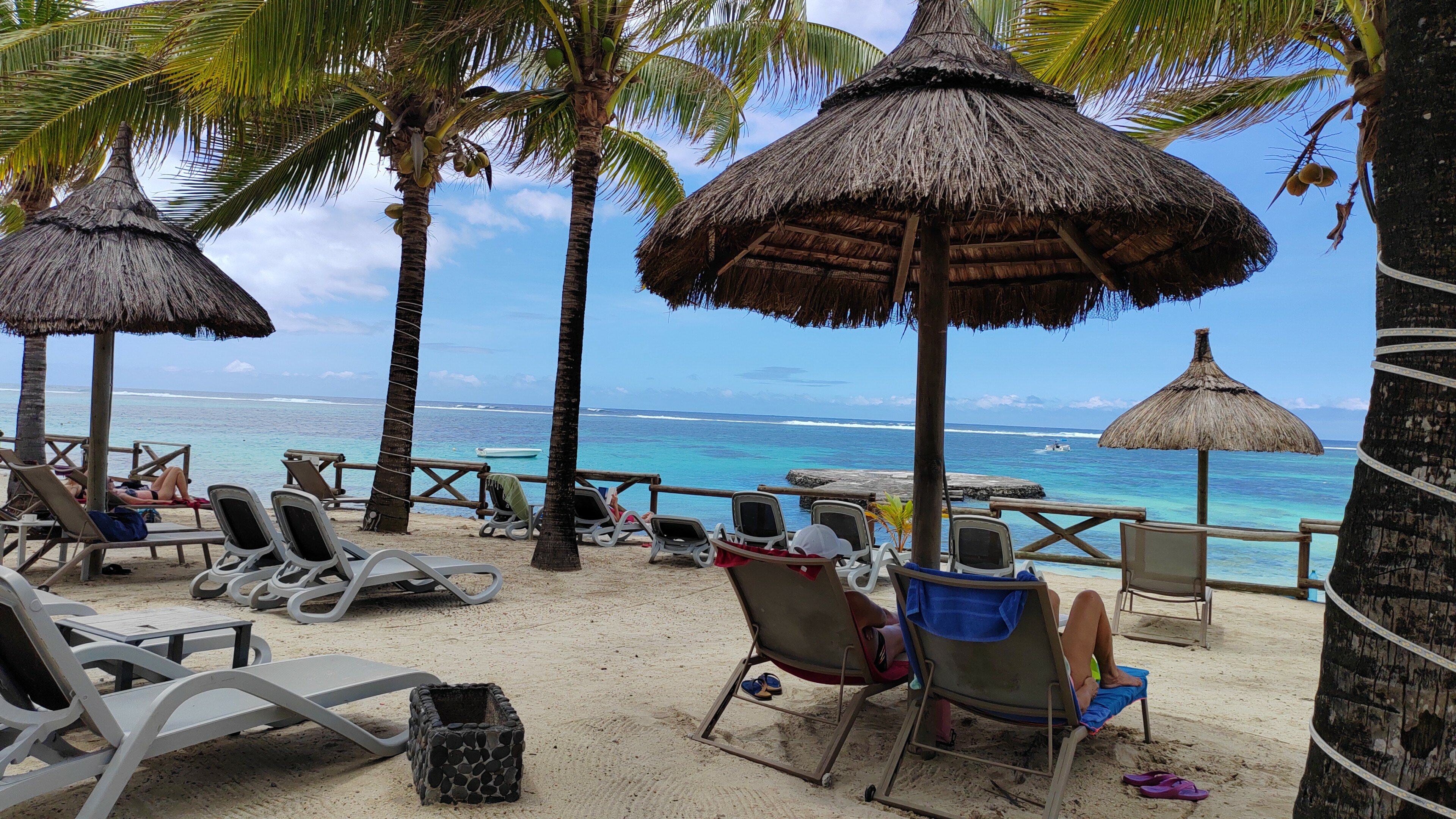 Фото Le Peninsula Bay Beach Resort