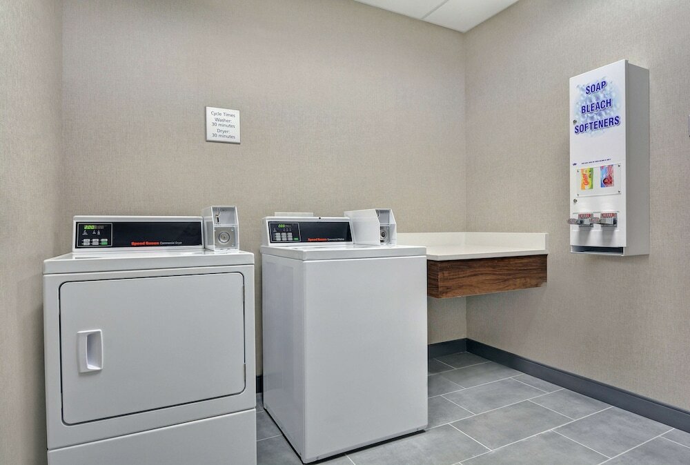 Фото Hampton Inn & Suites Middleburg