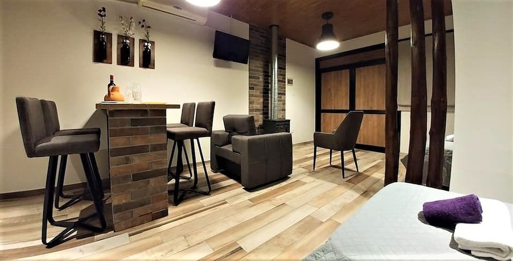 Фото Perneia Rooms