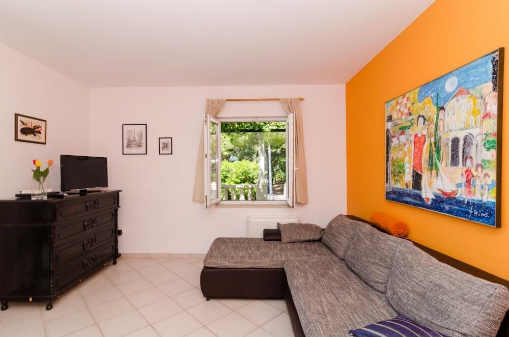 Фото Apartments Plavac Mali