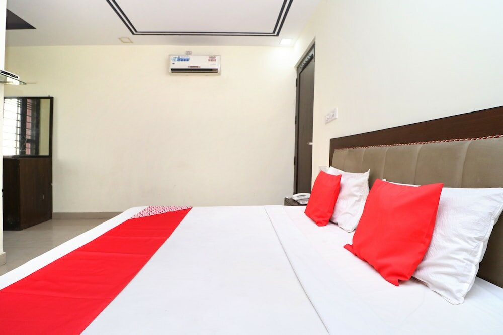 Фото Oyo 39635 Hotel Shree Om