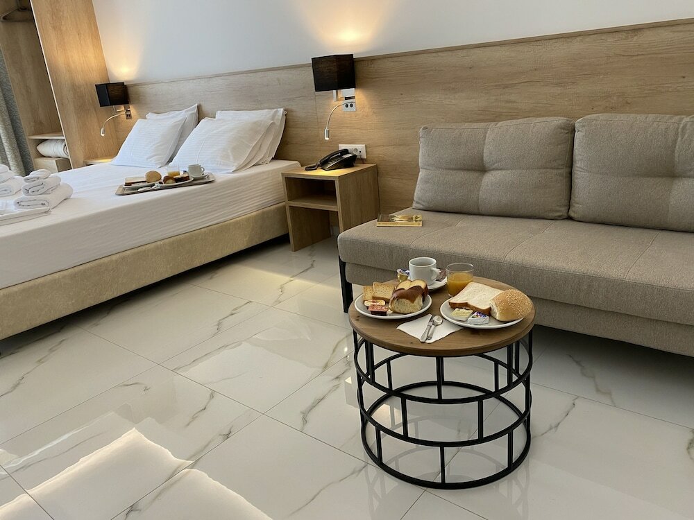 Фото Marvel Deluxe Rooms