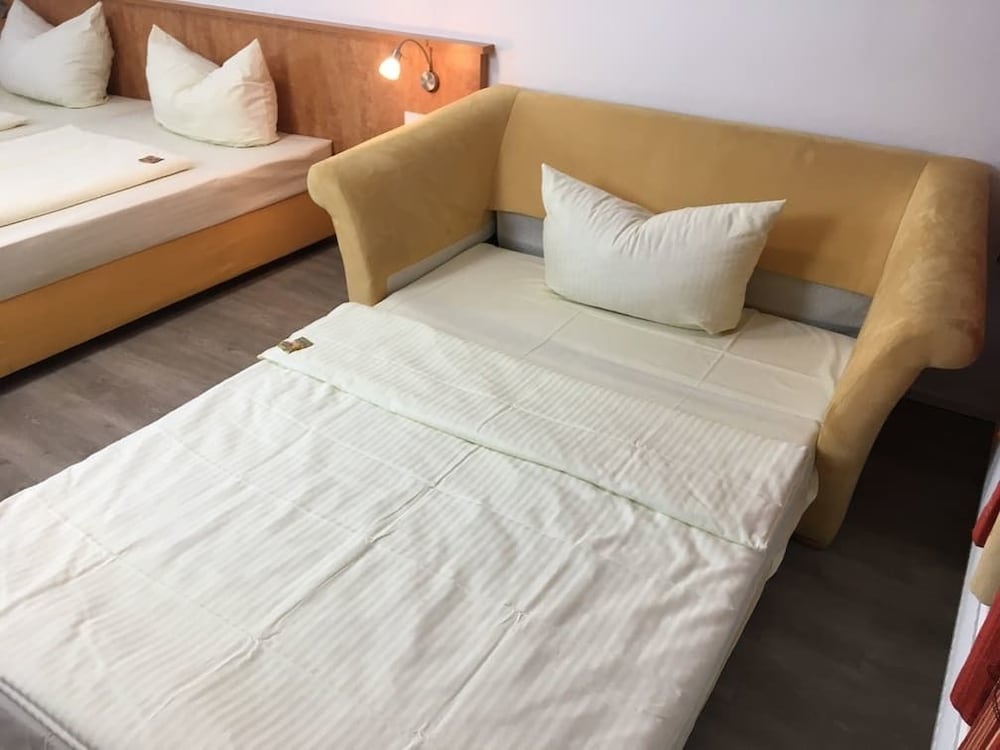 Фото Main Kinzig Hotel am Limes