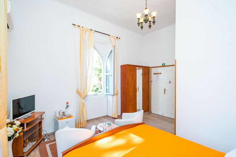 Фото House Boninovo - Adults Only