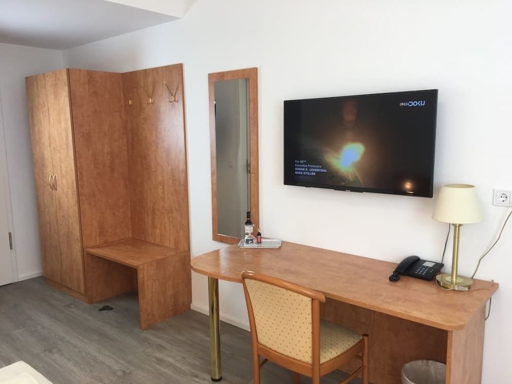 Фото Main Kinzig Hotel am Limes