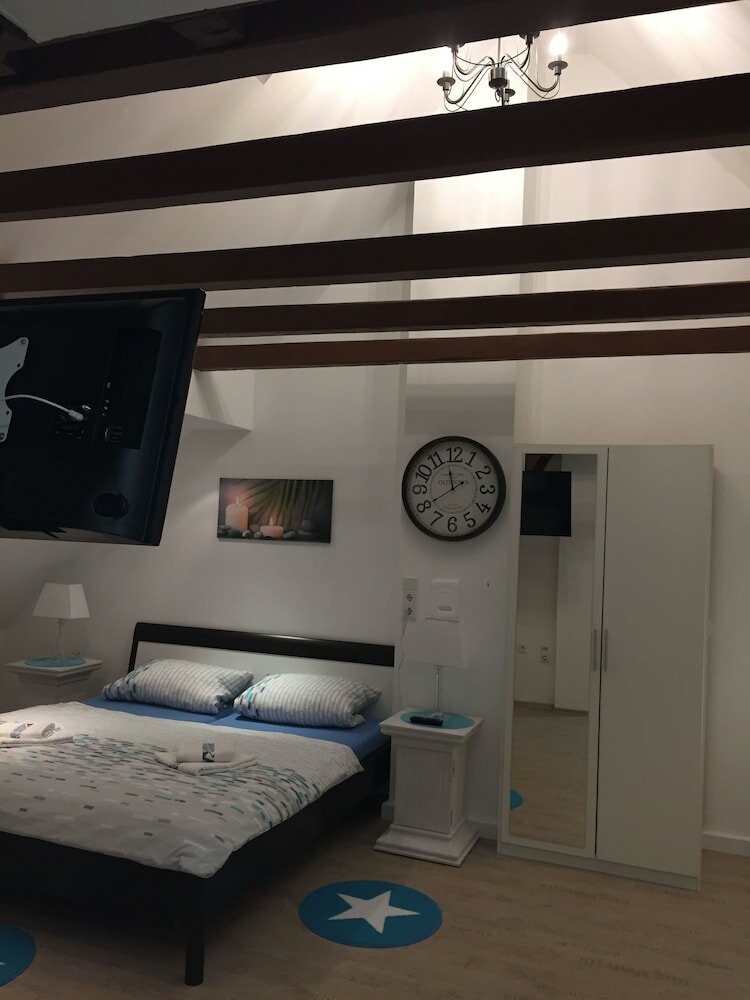 Фото Lorenz Apartment 2