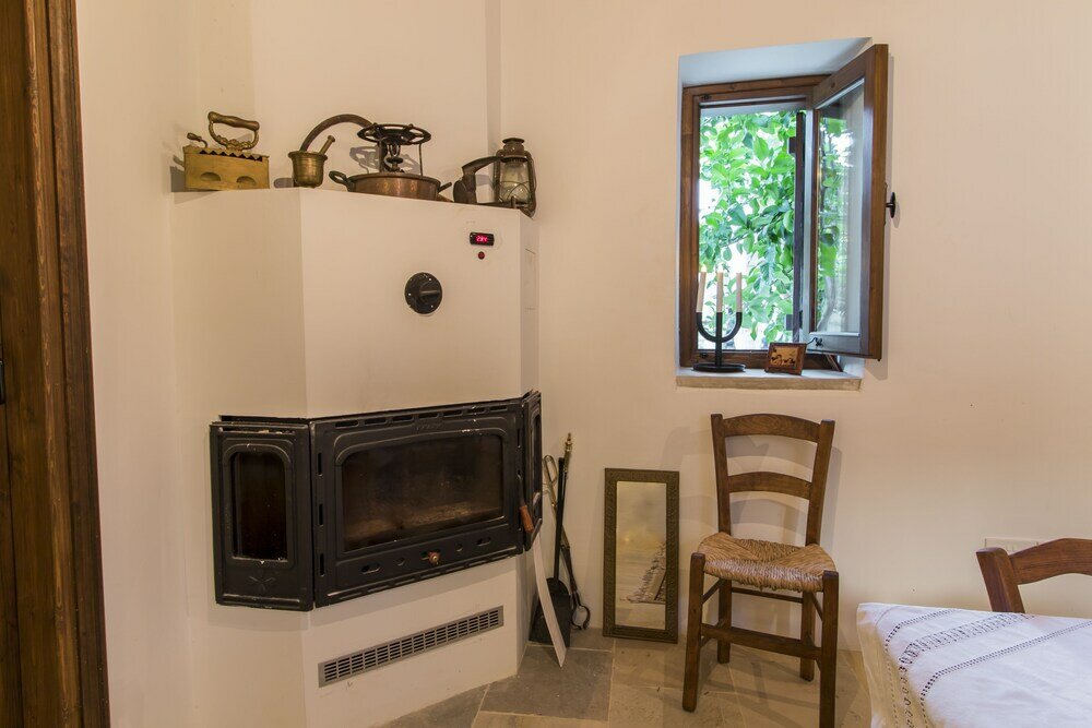 Фото Estia Gaia Cottage