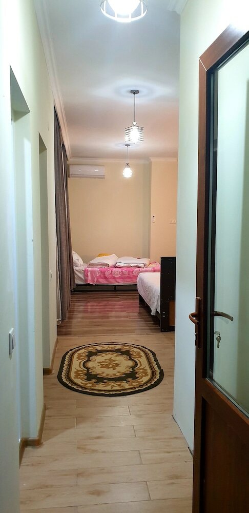 Фото Four seasons in Kutaisi