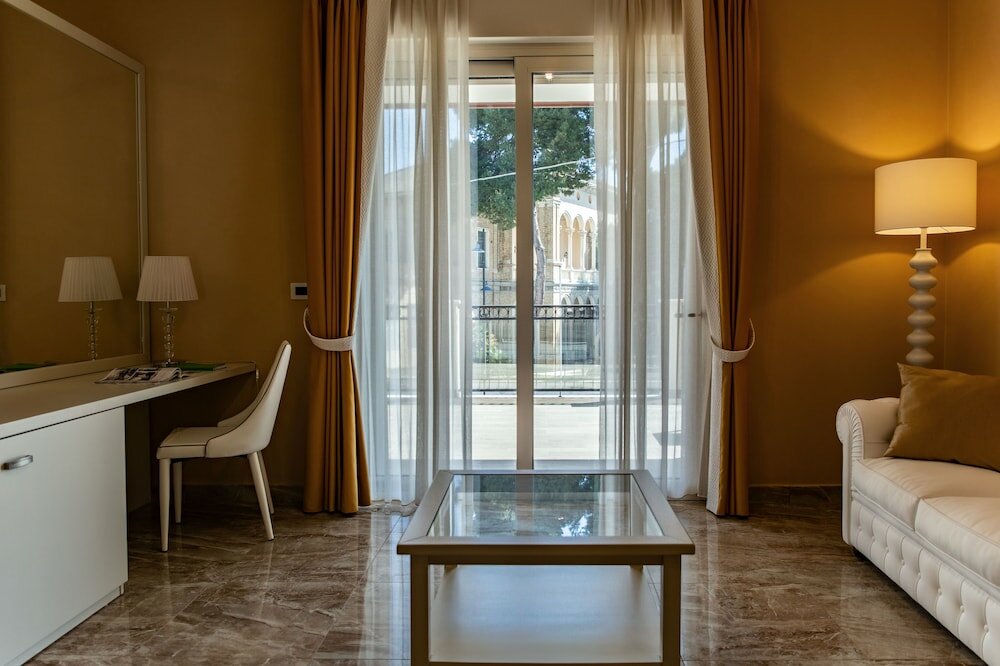 Фото Aurum Suites