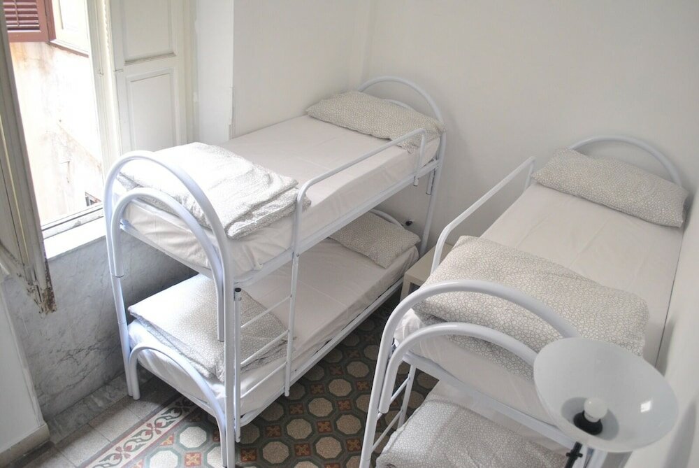 Фото Sunrise Hostel & Rooms