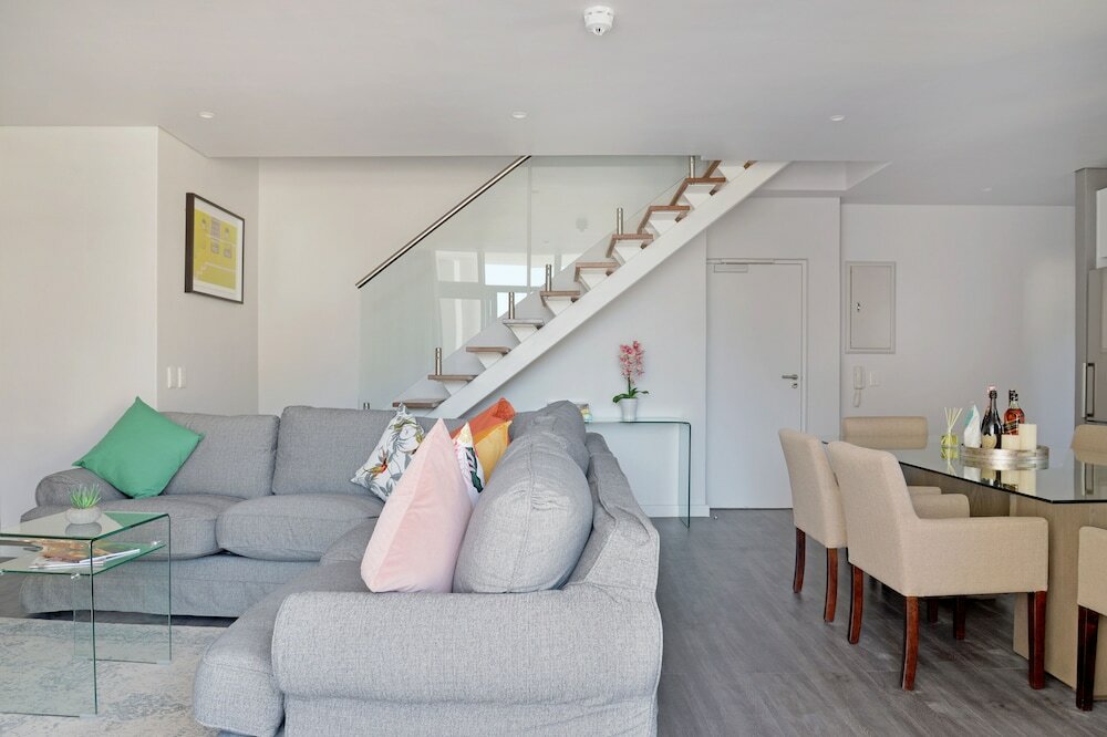 Фото Naomi by Stay Amazing