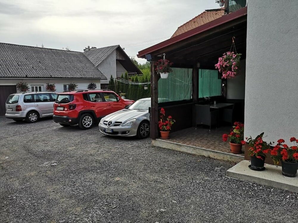 Фото Plitvice Mountain Spring