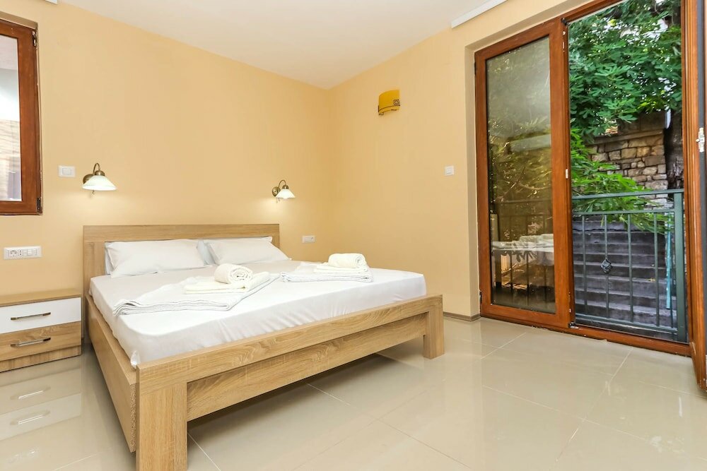 Фото Jovan Apartments