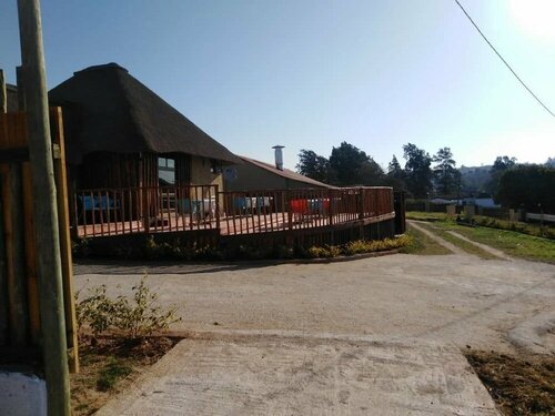 Гостиница Rest Camp Lodge в Манзини