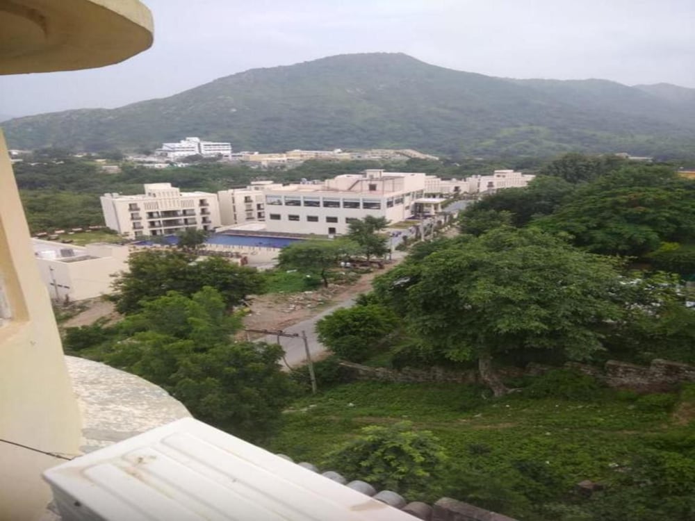 Фото Krishna Restaurants and Resorts