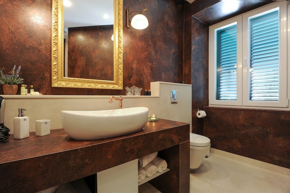 Фото Silver & Gold Luxury Rooms