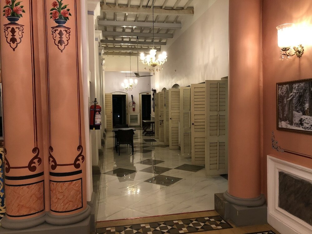 Фото Cossimbazar Palace of the Roys Rajbari