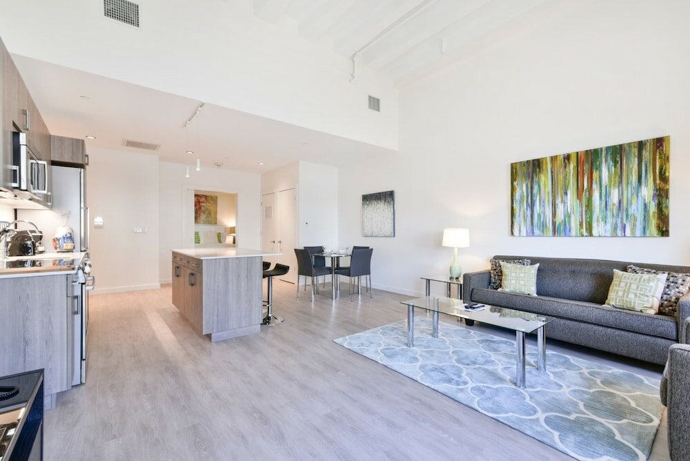 Фото Global Luxury Suites Downtown Boston