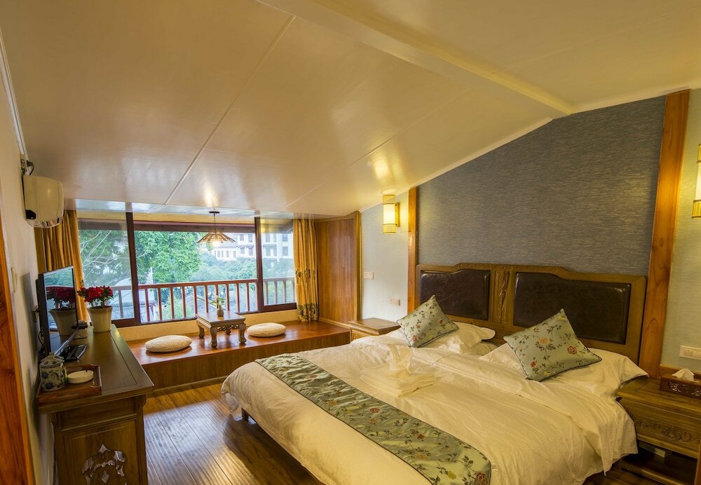 Фото Yangshuo Riverview Hotel