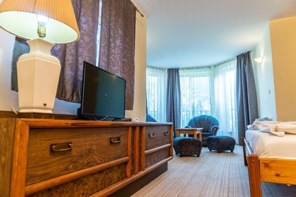 Фото Chateau Vaptzarov Hotel