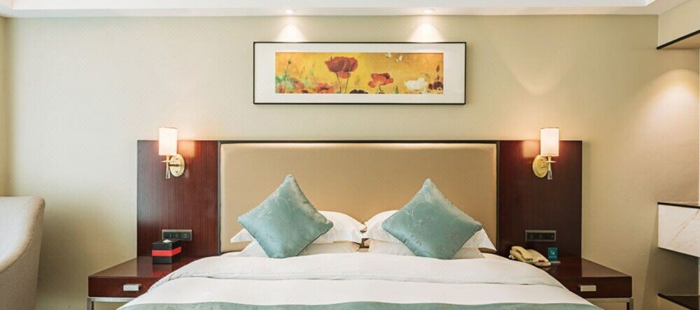 Фото Vaya International Hotel