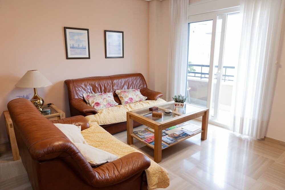 Фото Piso Exclusivo EN Zona Residencial. Manolete