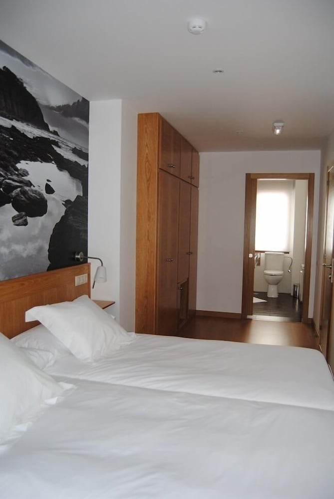 Фото Hotel Dabeleira