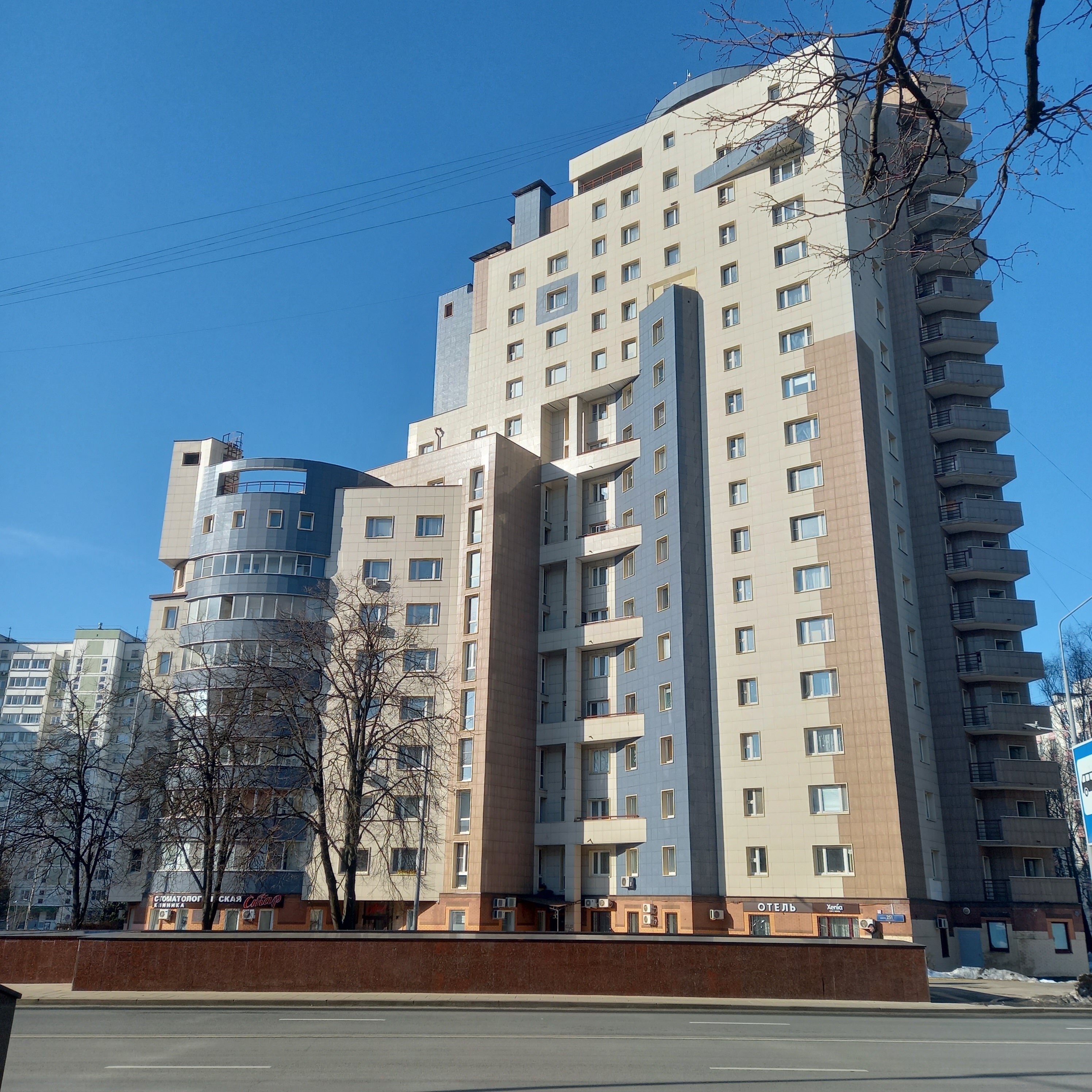 Фото отеля 1