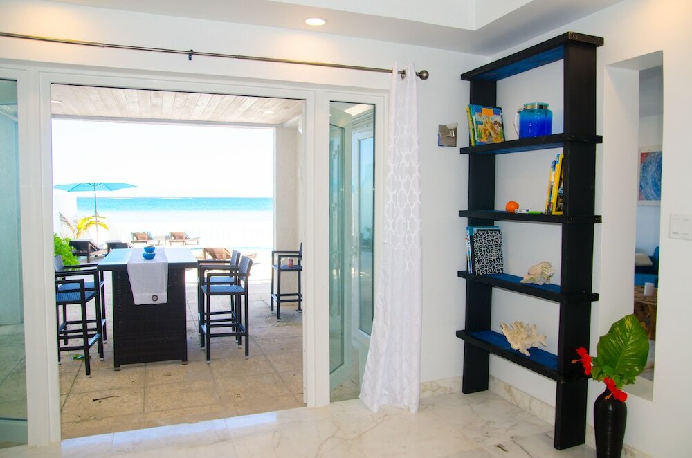 Фото Caprice 9 Cable Beach Design Villa