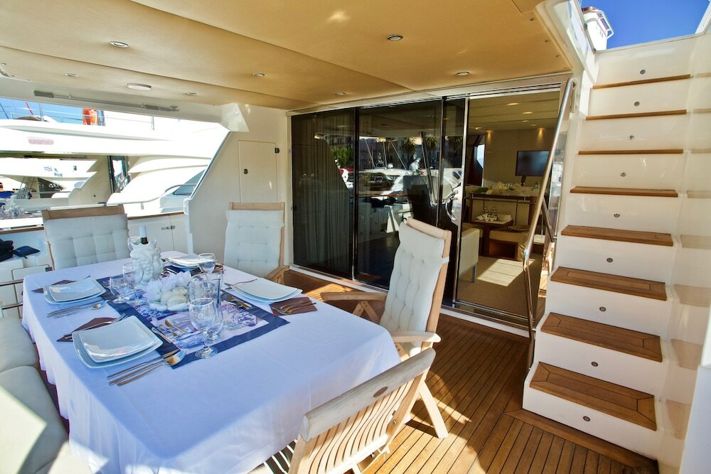 Фото Italy Luxury Yacht Charter