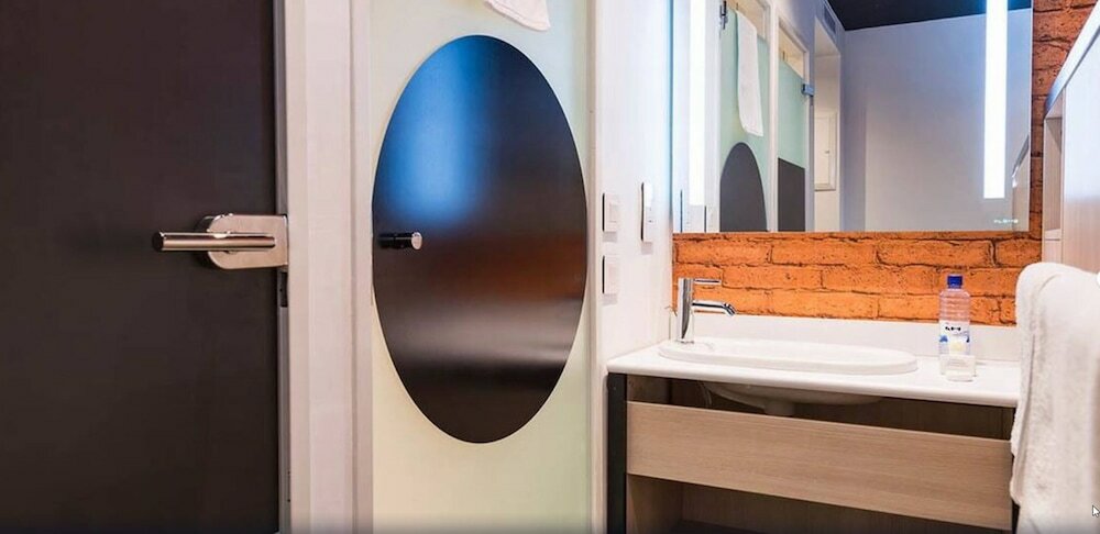 Фото Onomo Hotel Kigali