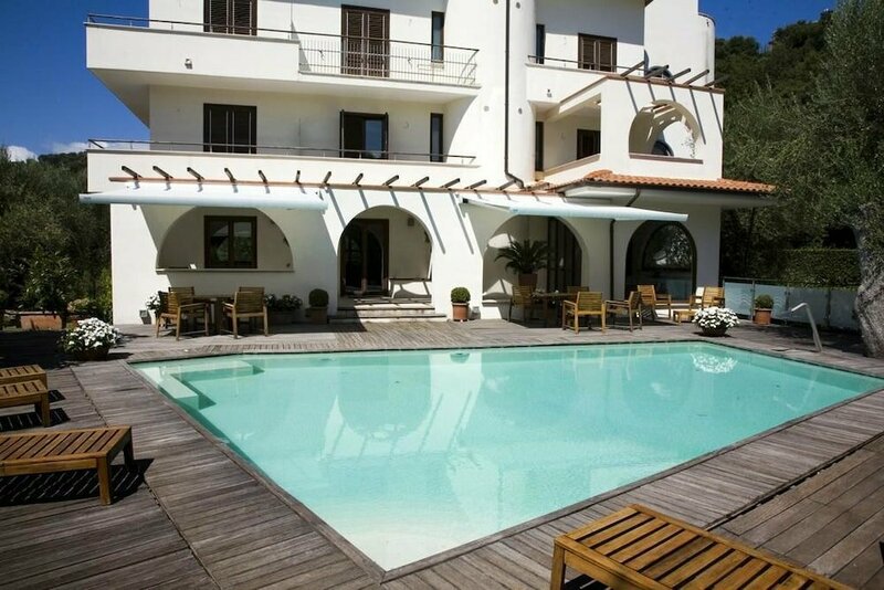 Гостиница Hotel Le Piane