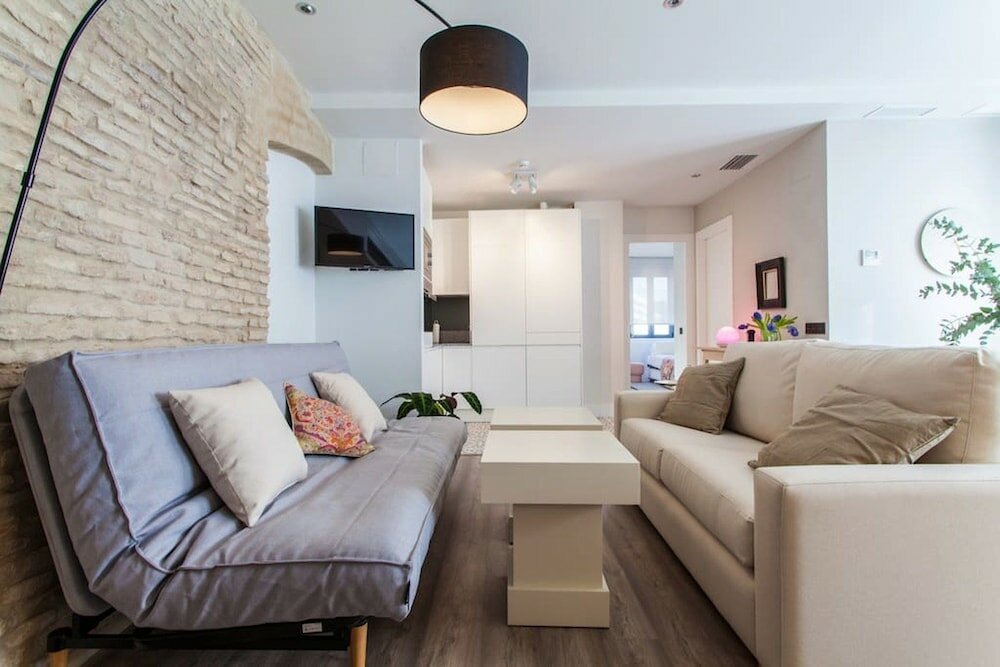 Фото Sevilla Alquila Amplios Apartamentos Duplex EN San Bernardo