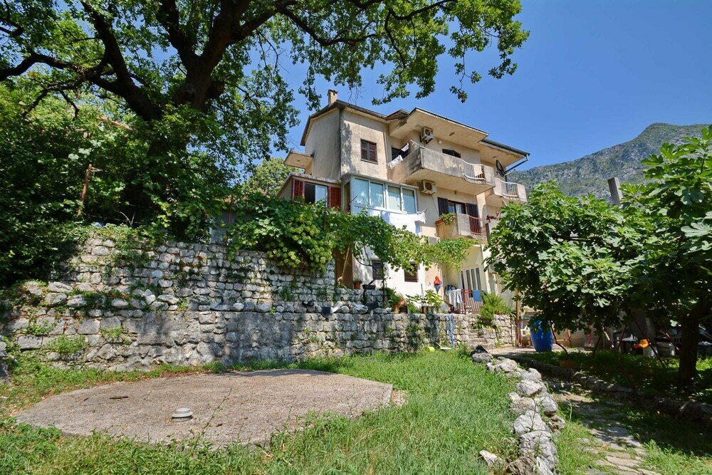 Фото Apartments Risan