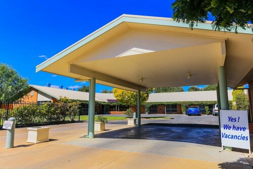 Гостиница Country Roads Motor Inn Naracoorte в Наракурте