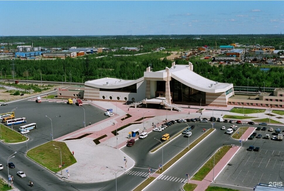 Железнодорожный вокзал Железнодорожный вокзал, Нижневартовск, фото