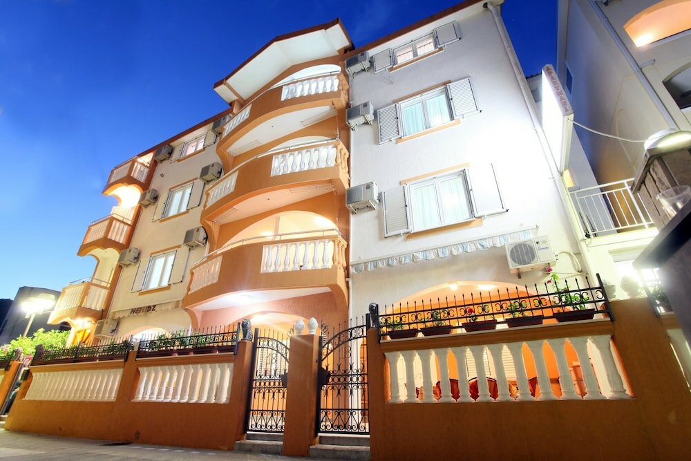 Фото Apartments Memidz