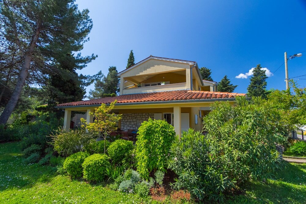 Фото Franulovic Apartments