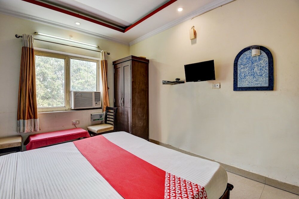 Фото Oyo 4073 Hotel Esskay