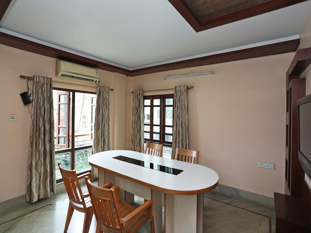 Фото Oyo 6606 Seacom Inn Purbadiganta