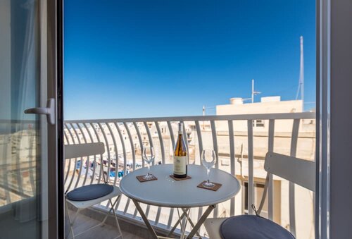 Гостиница Yellow Pearl Apartments
