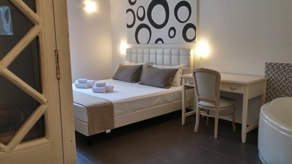 Фото Up Room & Suite