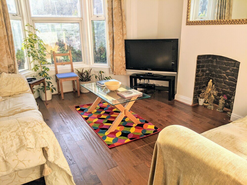 Фото Highbury House Apartment